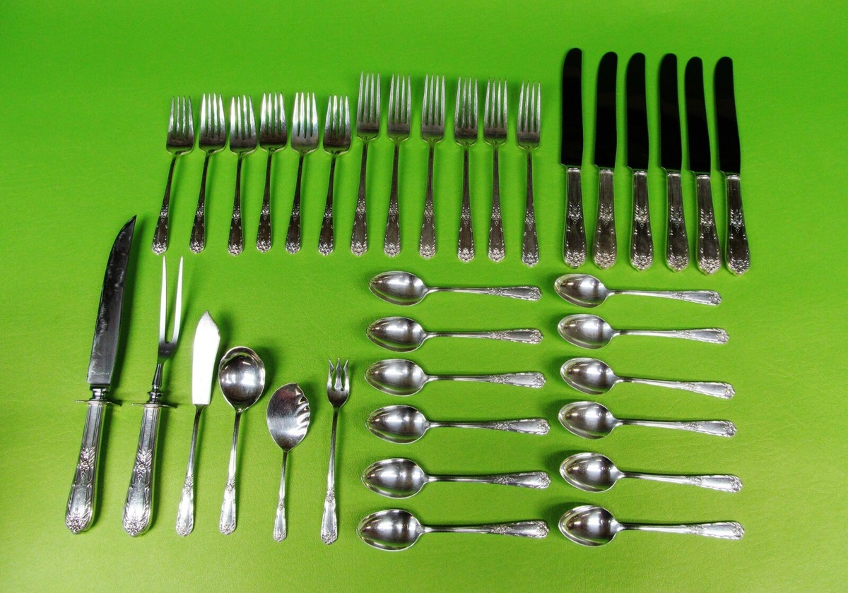 Splendor By International Sterling Silver Flatware 36 Pieces, Set Splendor By International Sterling Silver Flatware 36 Pieces, Set