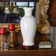 18 White Porcelain Fishtail Vase