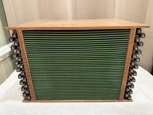 💙RARE Vintage Wooden Record Album Vinyl Storage Device Cabinet