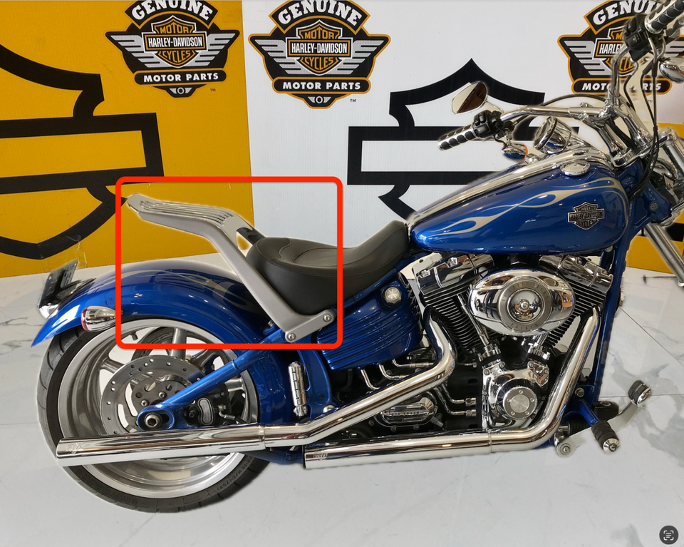 OEM Harley Rocker FXCW Rocker C FXCWC Struts Luggage Rack, Pillion Seat ...