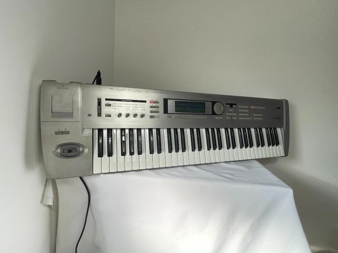 コルグ　KORG トライトンle Korg Triton LE 61 | zZounds