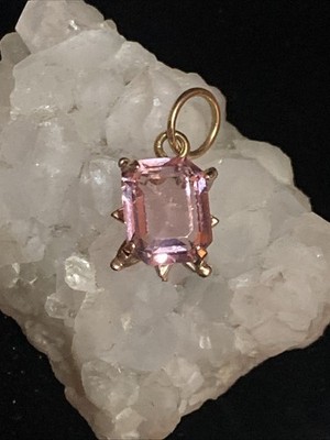 Handwerker 10K Gelbgold Rosa Smaragdschliff Glas Charm Anhänger AN1225-36 AA