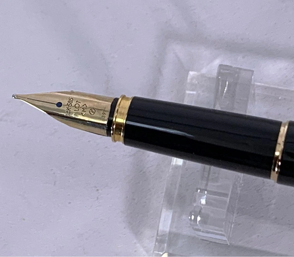 PILOT Fountain Pen Makie Phoenix Kokko Kai 14K NIB Brass Makie Finish - Image 3 of 4