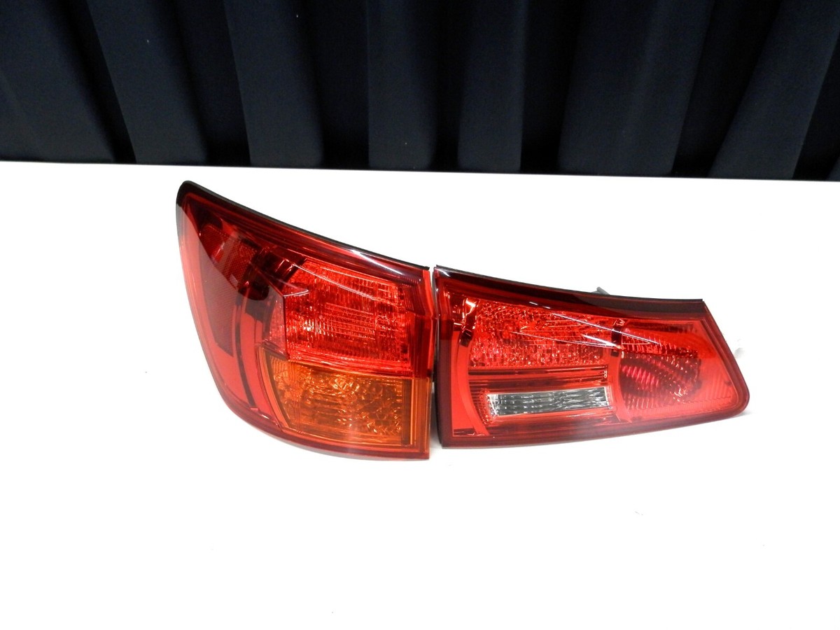 Lexus IS GSE20 GSE25 Genuine Left Taillights IS250 IS350