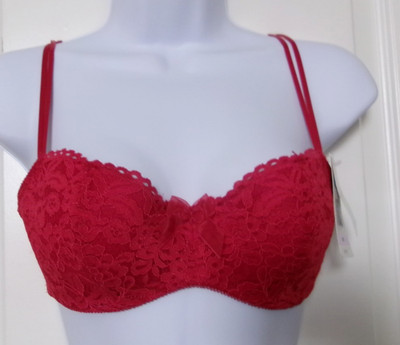 b.tempted' by Wacoal  Ba;cpmette Underwire Bra size 32D Style 953144 Red (603)