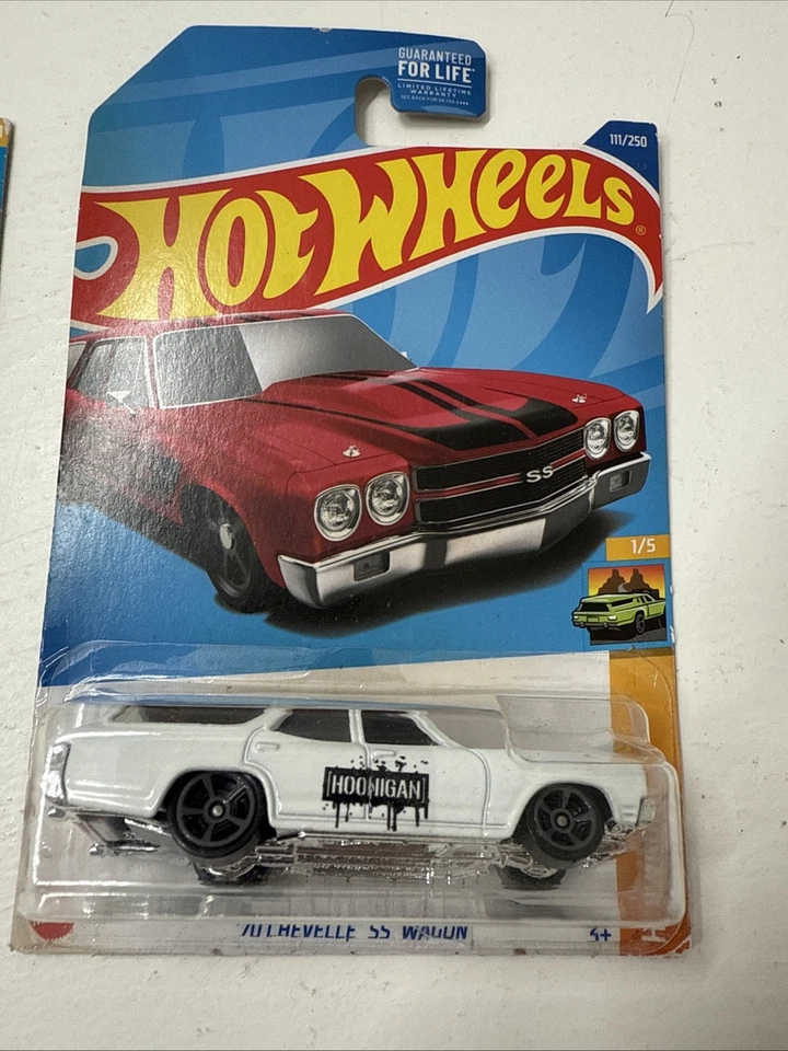 Hot Wheels  '11 Ken Block Ford Fiesta 40/244 White 2011 New Models 40/50 W2 + 1 - Image 3 of 4