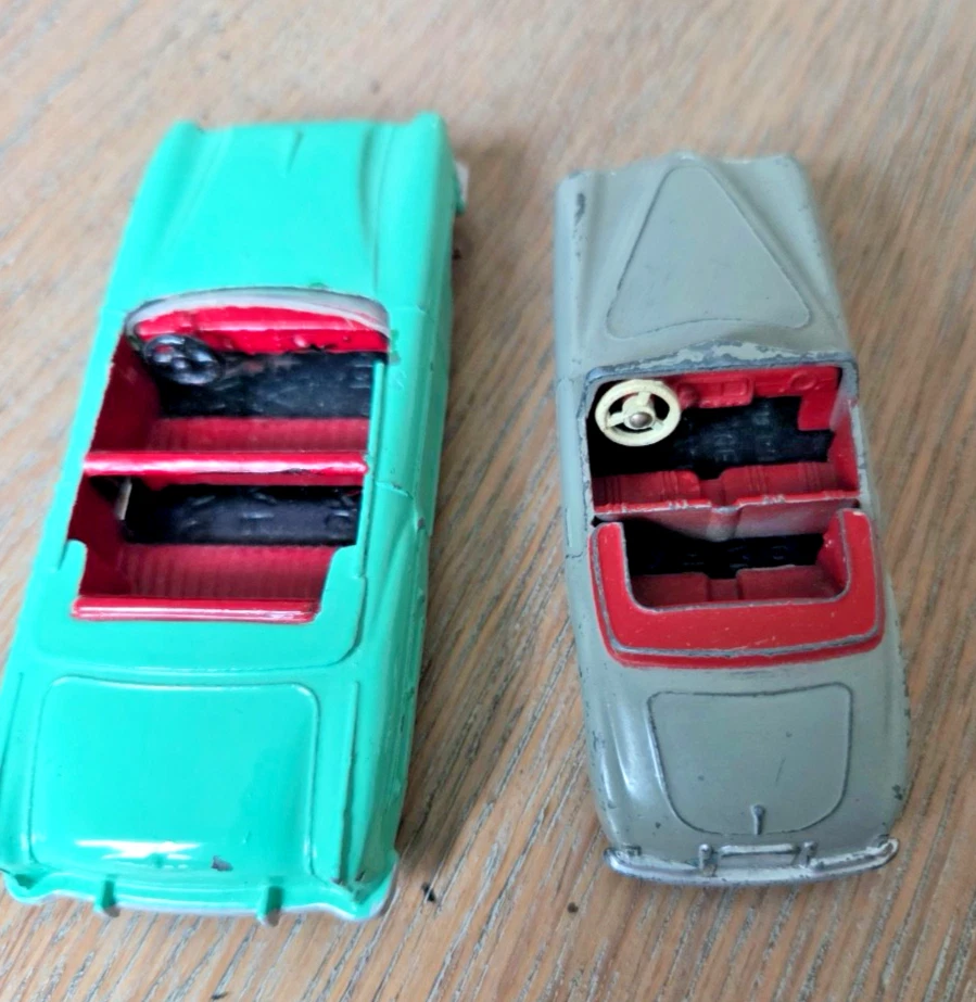 2 superbes Dinky d'origine Packard n° 132 et Simca 8 Sport - Photo 4/4