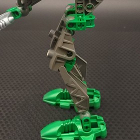 BIONICLE ( 8589 ): RAHKSHI LERAHK -NO Kraata(Has All Other Pieces)-LEGO