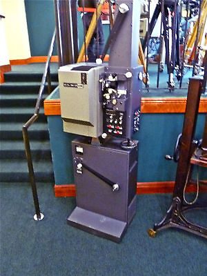 ELMO 16MM 1KW XENON PROJECTOR LX-1100 OPTICAL/MAGNETIC Sound ELMO 16MM 1KW XENON PROJECTOR LX-1100 OPTICAL/MAGNETIC Sound