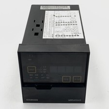 Yamatake SDC200 SDC2005GV01A001D1 Temperature Controller Used Excell. Condition