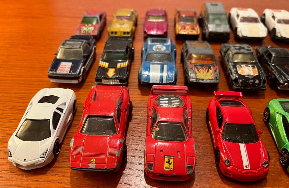 32шт лот винтажный 70-х 80-х Mattel HotWheels TOMY Tomica спичечный коробок супербыстрый Ferrari - Изображение 3 из 4