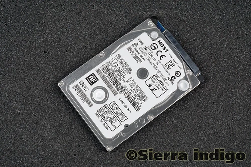 Lenovo FRU 45K0677 320GB 2.5" SATA Drive HGST Z7K500-320 6Gb/s