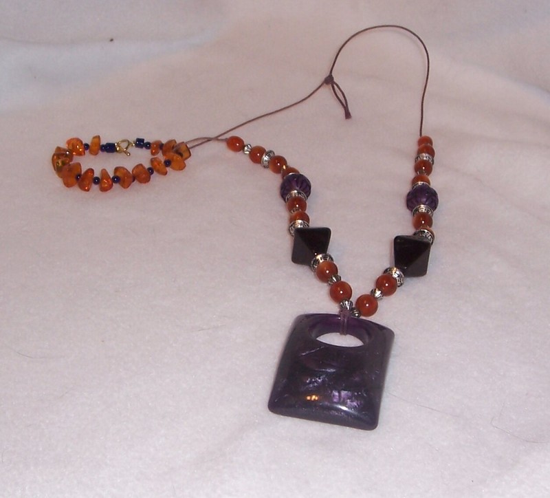 Brown, Rust and Purple Necklace Big Stone with Coordinating Bracelet Lot 121