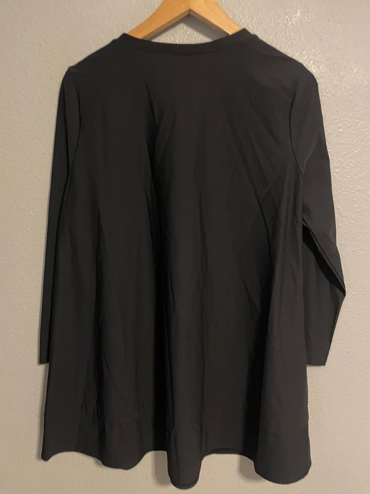 Camisa IC Collection feminina pequena preta túnica top náilon elastano elástica feita nos EUA - Imagem 2 de 4