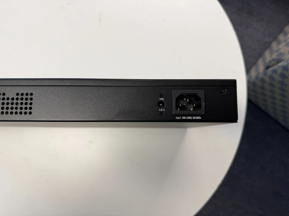 Ubiquiti EdgeSwitch 24 ES-24-Lite 24-Port GbE PoE+ Network Switch - Image 3 of 4