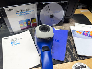 FLIR i7 Handheld Thermal Camera 20°C to 250°C 120x120 25° FOV CD
