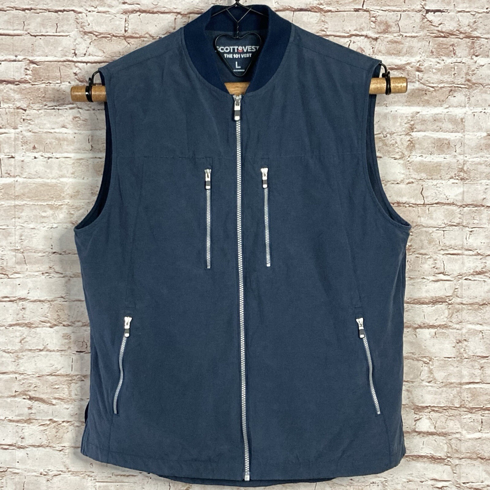 Multi Pocket SCOTTeVEST Men's Travel Vest Hidden Pockets