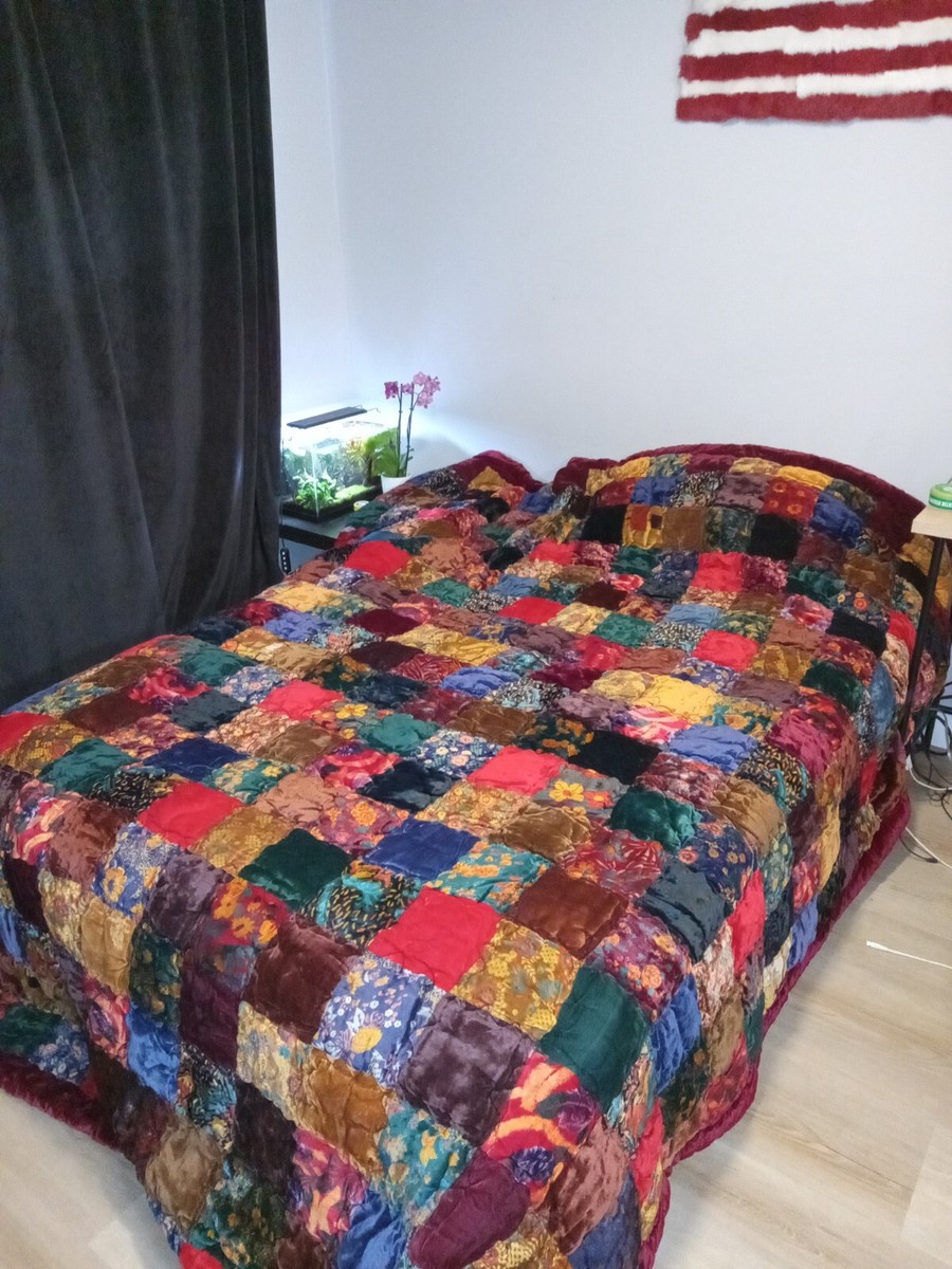 Vintage 70s Velvet Patchwork Hippie Boho Quilt Bedspread Vintage 70s Velvet Patchwork Hippie Boho Quilt Bedspread