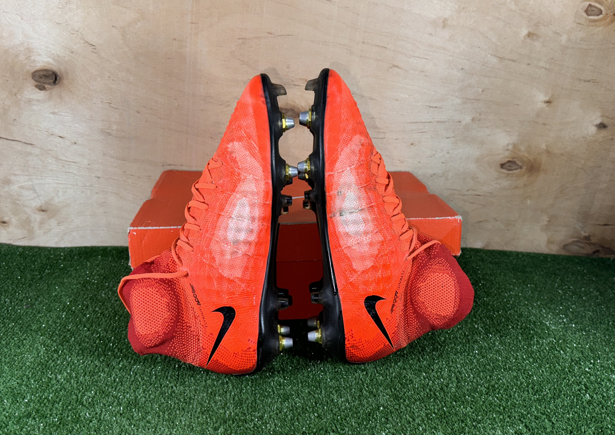 Nike Magista Obra II SG ACC Elit Orange boots Cleats Mens Size 9 869482-806 New Nike Magista Obra II SG ACC 869482-806 Elit Orange boots  main image 2