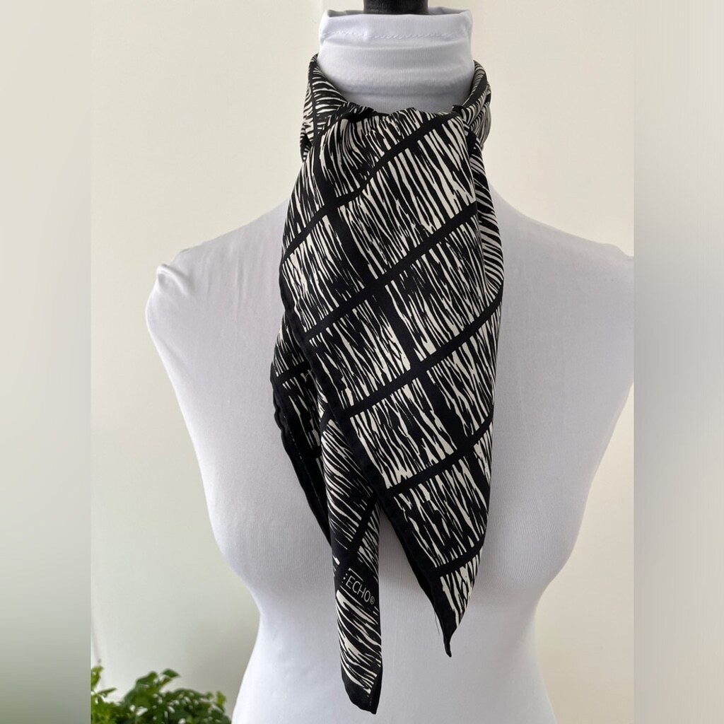 00's「Vintage」Scarf Pattern 総柄 幅広 短丈 ブルゾン リフ Riff クロップド丈がフェミニンさをプラス ジャケット 半袖