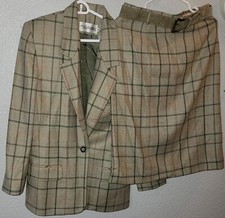 JH Collectibles 2 Pc Set Womens Size 12 Skirt And Blazer 100 Wool