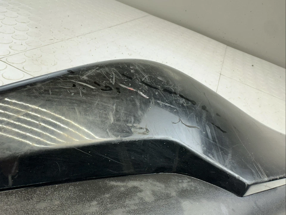 2011 a 2013 Honda CBR250r, capô interno e tampa, lado direito usado - Imagem 2 de 3