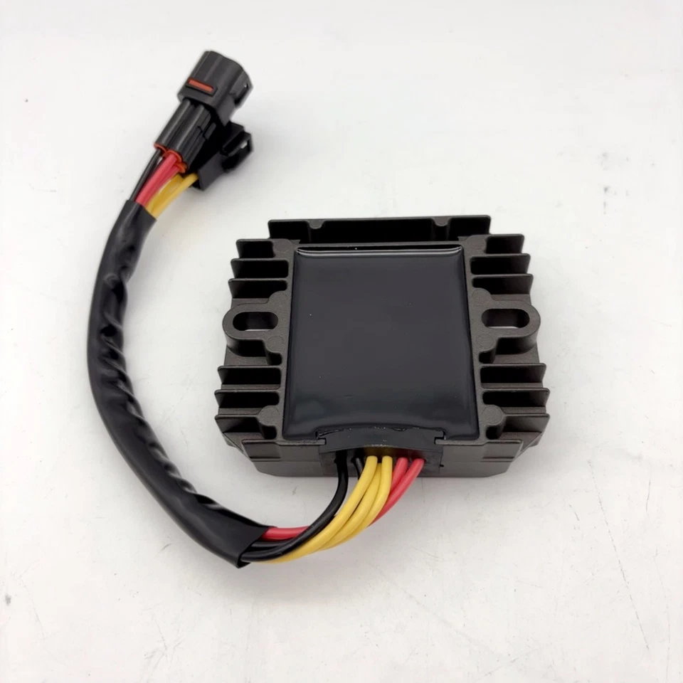 15 16 SUZUKI GSXS750 GSX-S 750 RECTIFIER VOLTAGE REGULATOR 2015 2016 32800-47H00 Foto 3 de 4