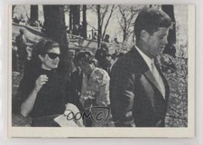 1964 Topps The Story of John F Jacqueline Kennedy Jackie #23 0b6