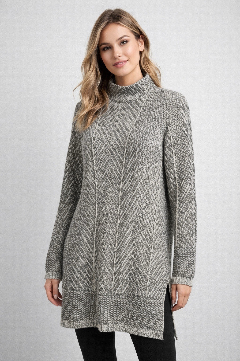Eight Eight Eight Women’s Medium Chevron Knit Mock Neck Tunic Sweater Side Slits