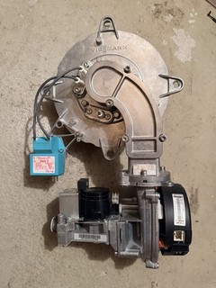 Viessmann Brenner Gebläse ZAG 2 220 240 V mit ebm papst Motor & Ventilblock
