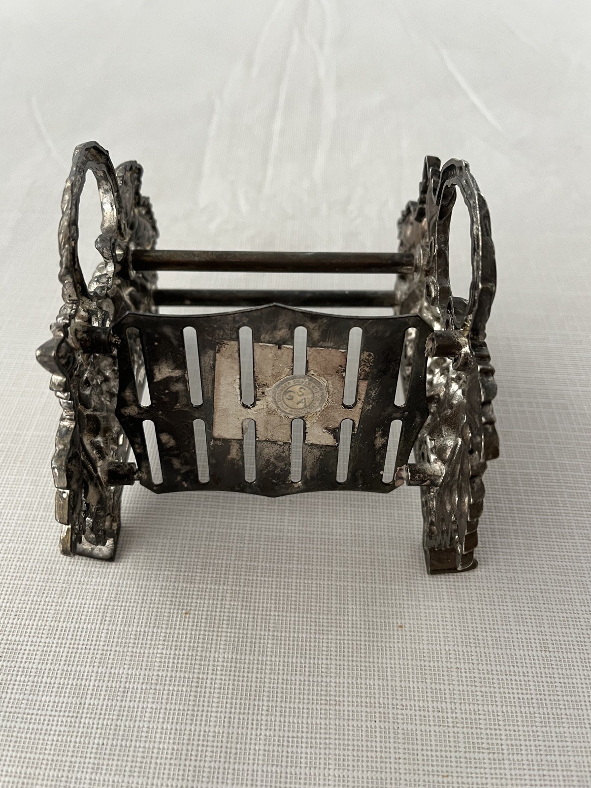 Godinger Silver Plated Grape Leaf Knife Rest / Utensil Holder / Napkin Holder