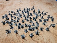 84 Undead Zombie Horde Kings of War Mantic 28mm for Warhammer Fantasy Zombies
