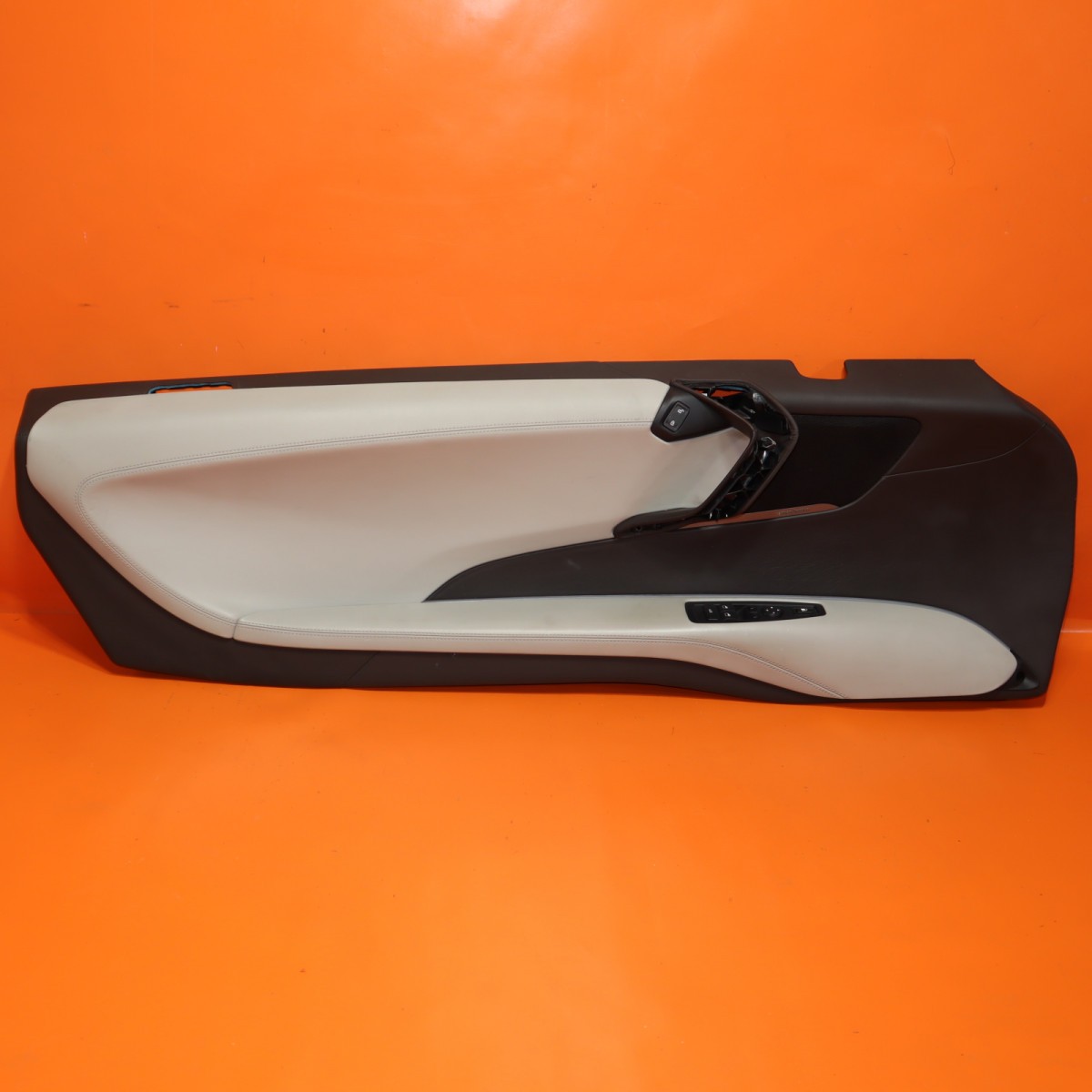 BMW i8 1951-2020 Front Left Door panel