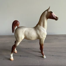 Breyer Horse Burnt Sienna, American Saddlebred Weanling Red Roan #982