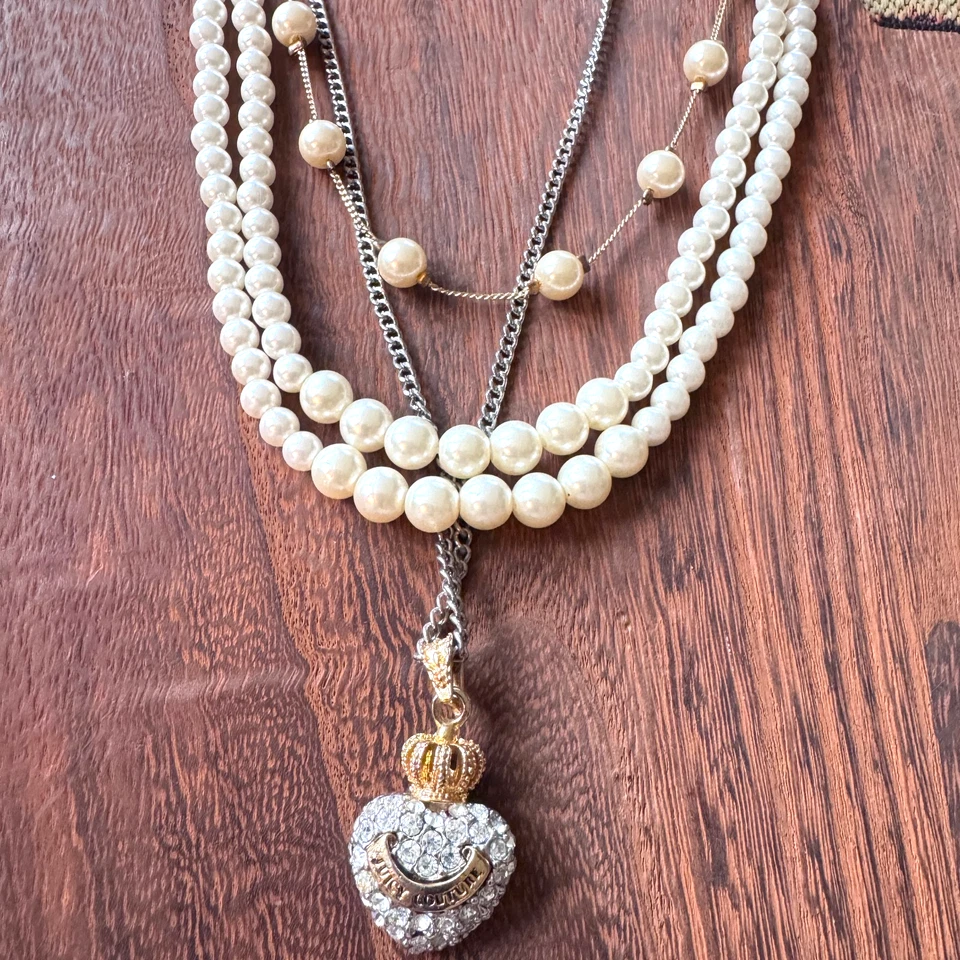 Juicy Couture 3 tier necklace 1. puffy heart crownpave charm 2 & 3 pearls - Image 2 of 4
