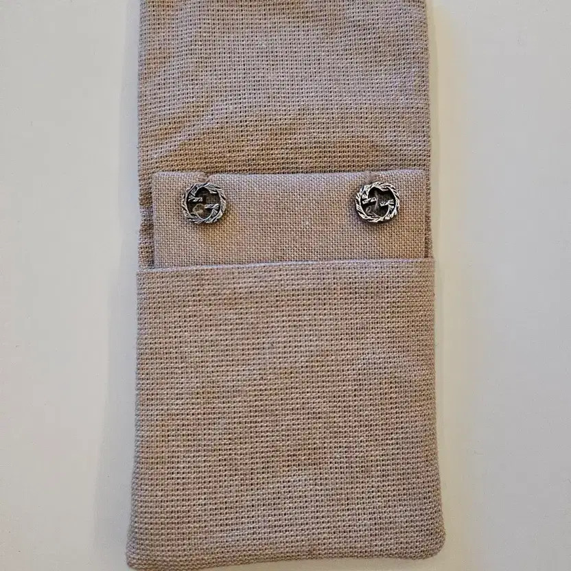 Gucci Interlocking Stud Earrings Silver Authentic… - image 2