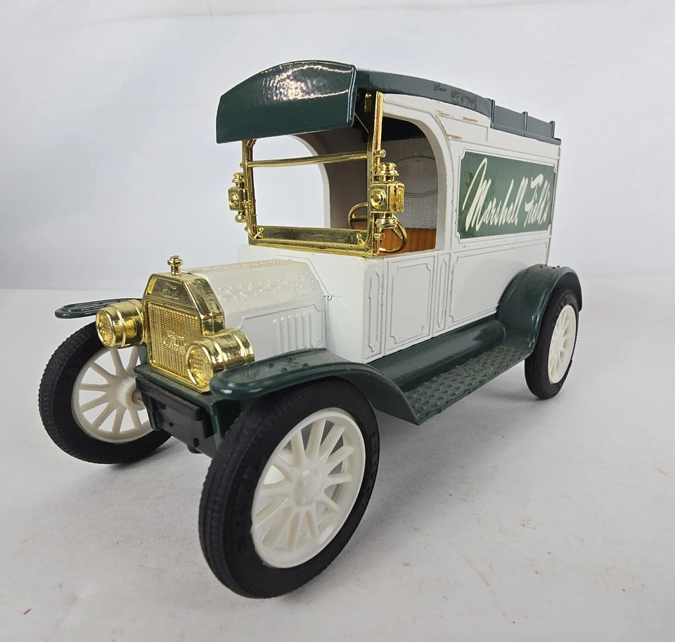 Marshall Fields 1913 Model T Ford Van Replica Coin Bank with Key Ertl Die Cast ( - Image 2 of 4