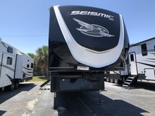 2026 Jayco Seismic 359