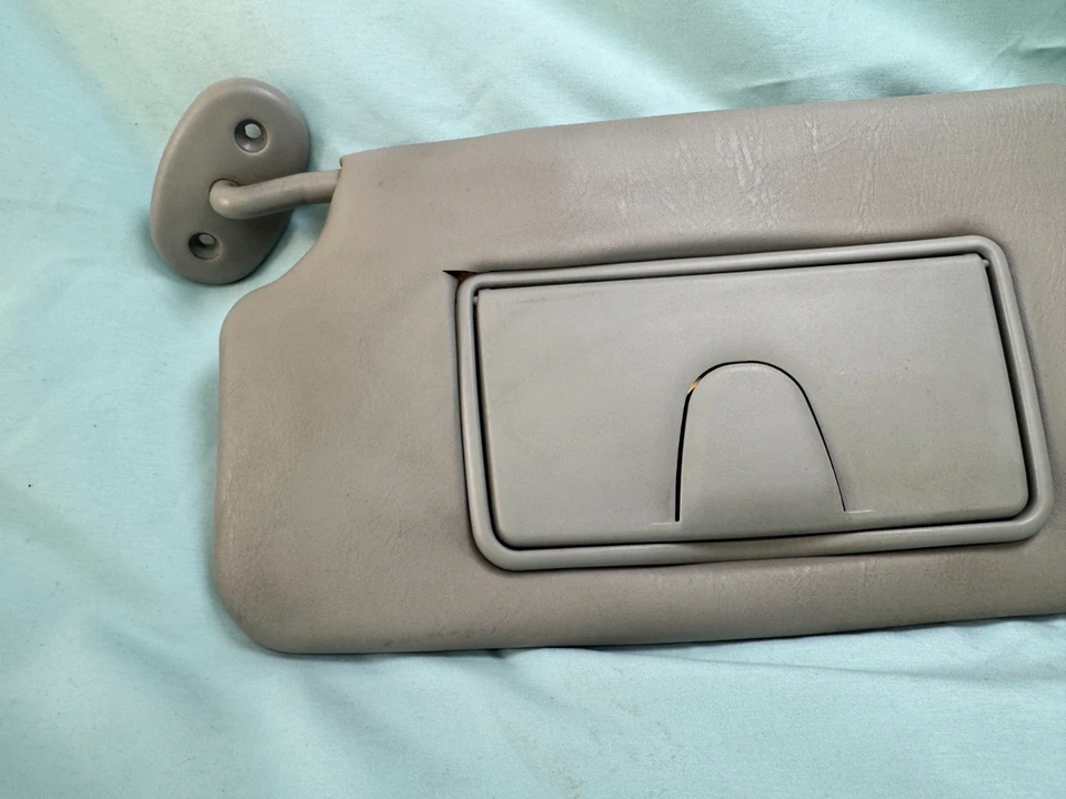 Juego de pares de parasoles gris para conductor y pasajero Chevy Tracker Grand Vitara 1999-2004 Foto 2 de 4