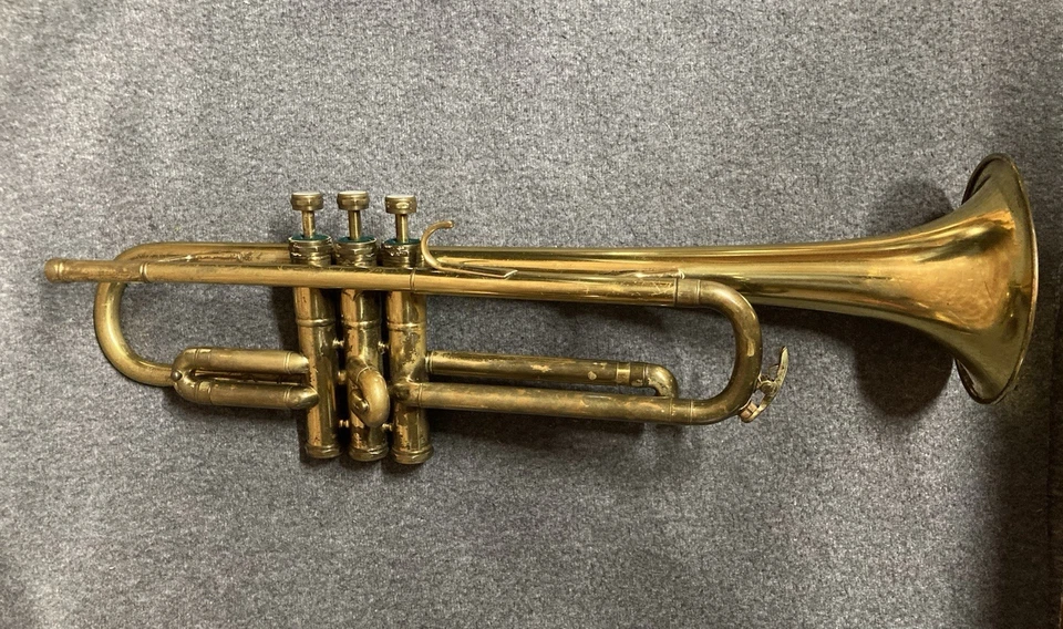 Vintage Besson “35” Trumpet Complete With Case And Accessories - Image 4 of 4