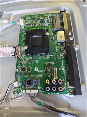 Carte Mère Pour TV RSAG7. 820.6715 /ROH pour Hisense H49NEC6500 - Photo 1/2