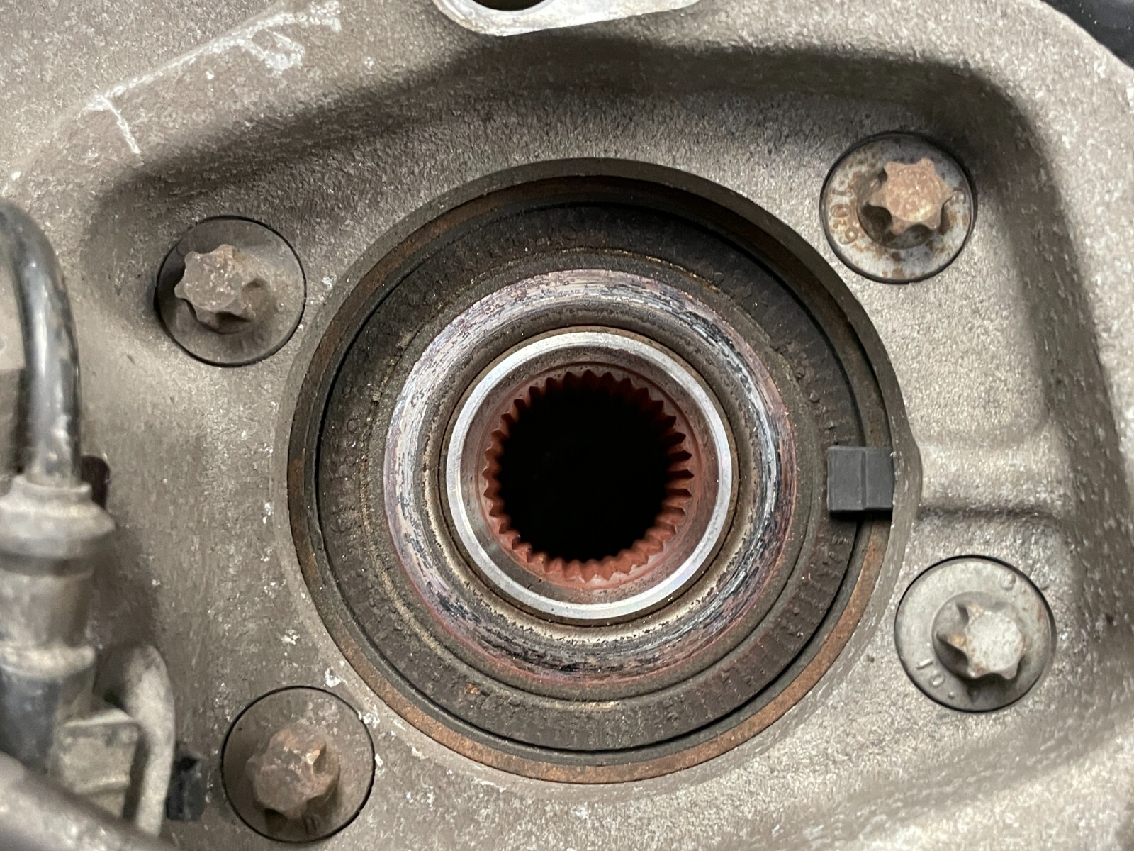 2014-2017 Maserati Quattroporte GTS Rear Right Spindle Knuckle Hub RWD 1574 OEM