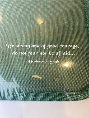 Green Zip Bible Cover Organizer Deuteronomy 31:6 - BRAND NEW! - Picture 3 of 4