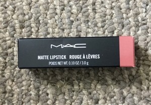 mac hot and bothered lipstick