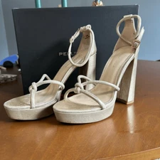 Pelle Moda Gillian ankle strap platinum gold chunky heel sandal size 8.5 NEW