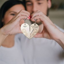 Boyfriend and Girlfriend Couple Gifts - Keychain You Hold The Key To My Heart