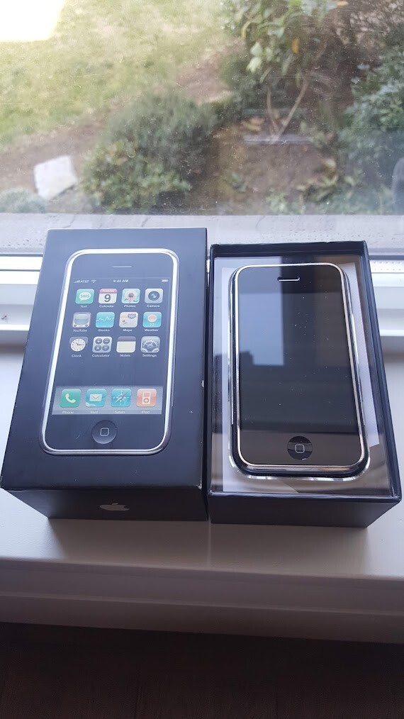 Apple iPhone 2G 1st Generation - 8GB - With Box, works | eBay Apple iPhone 2G 1st Generation - 8GB - With Box, works | eBay