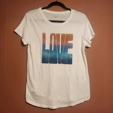 Gap Everywhere Women's Med T-shirt "LOVE"