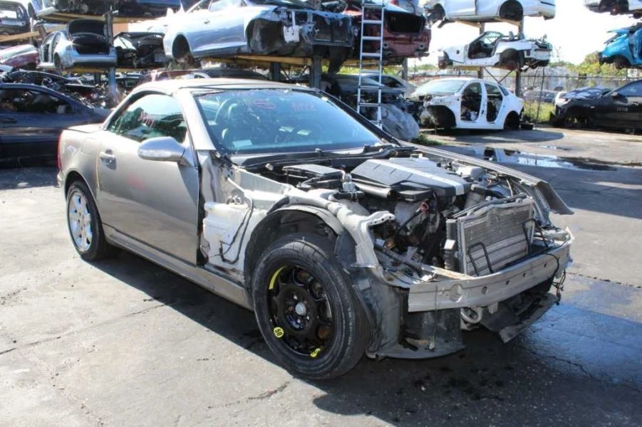 SLK320    2003 Muffler 520283 Foto 2 de 4