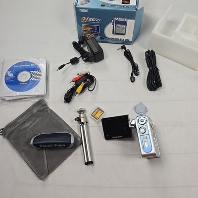 YUKAI DV5500 Digital Camcorder   3.1 MP CCD   MPEG4   Zubehörset   getestet